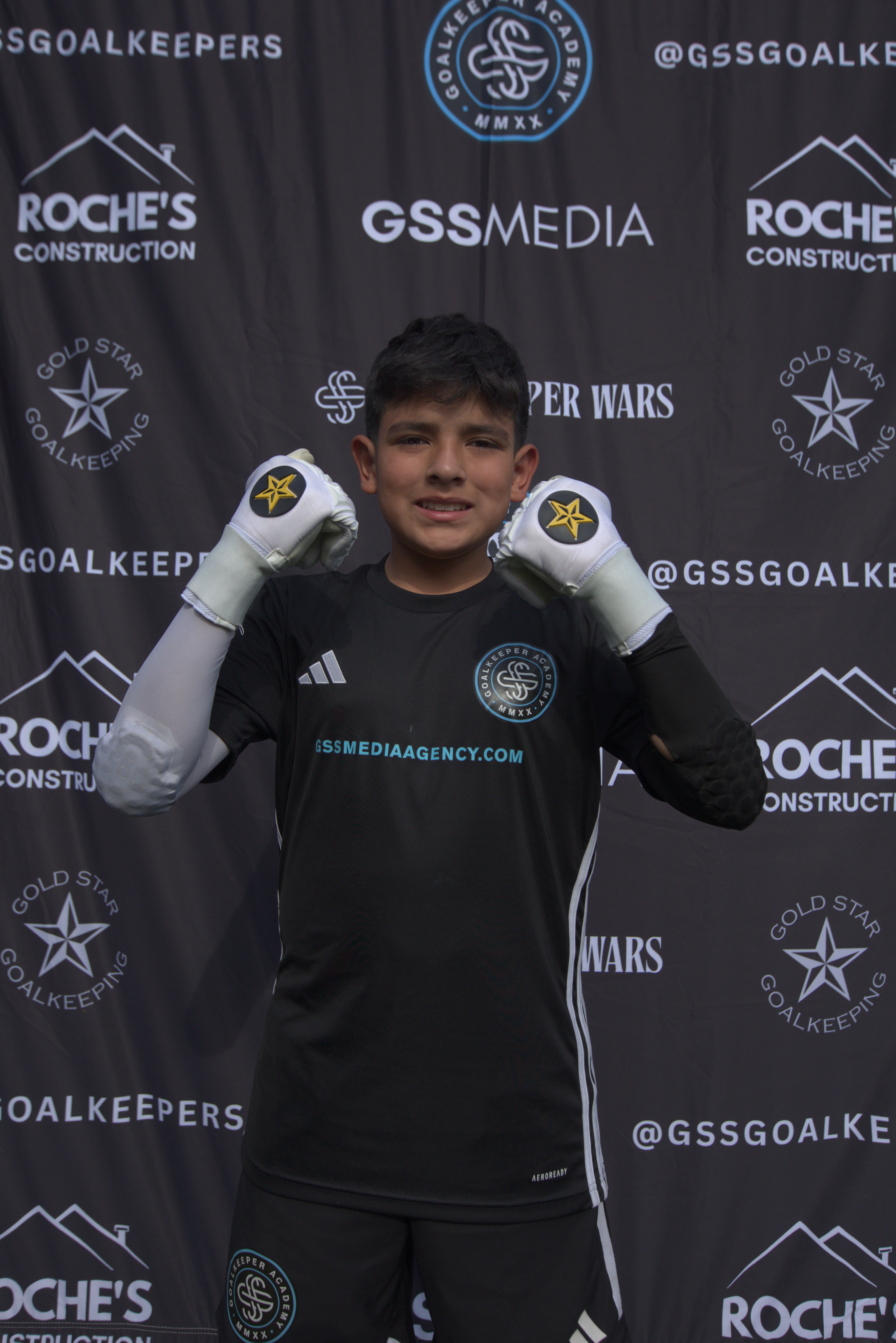 People in Goalkeeper gloves